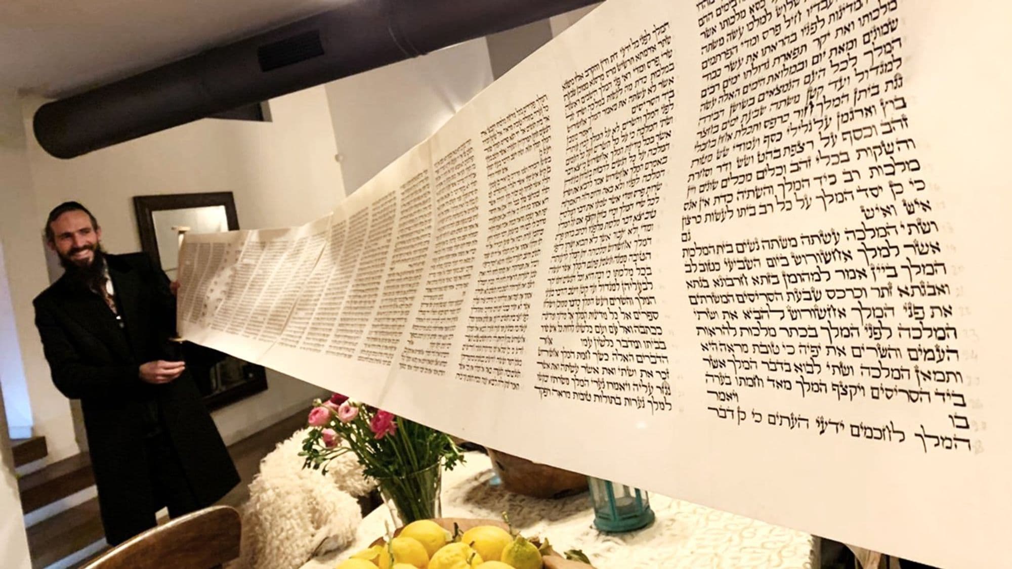ביד אמן – על אוֹמָנוּת אֻמָּנוּת ואמונה